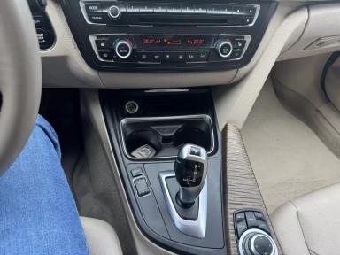 BMW 3-Series 2013 - Thumbnail 9