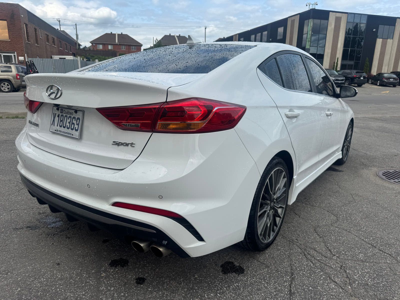 Hyundai Elantra 2018 - Thumbnail 5