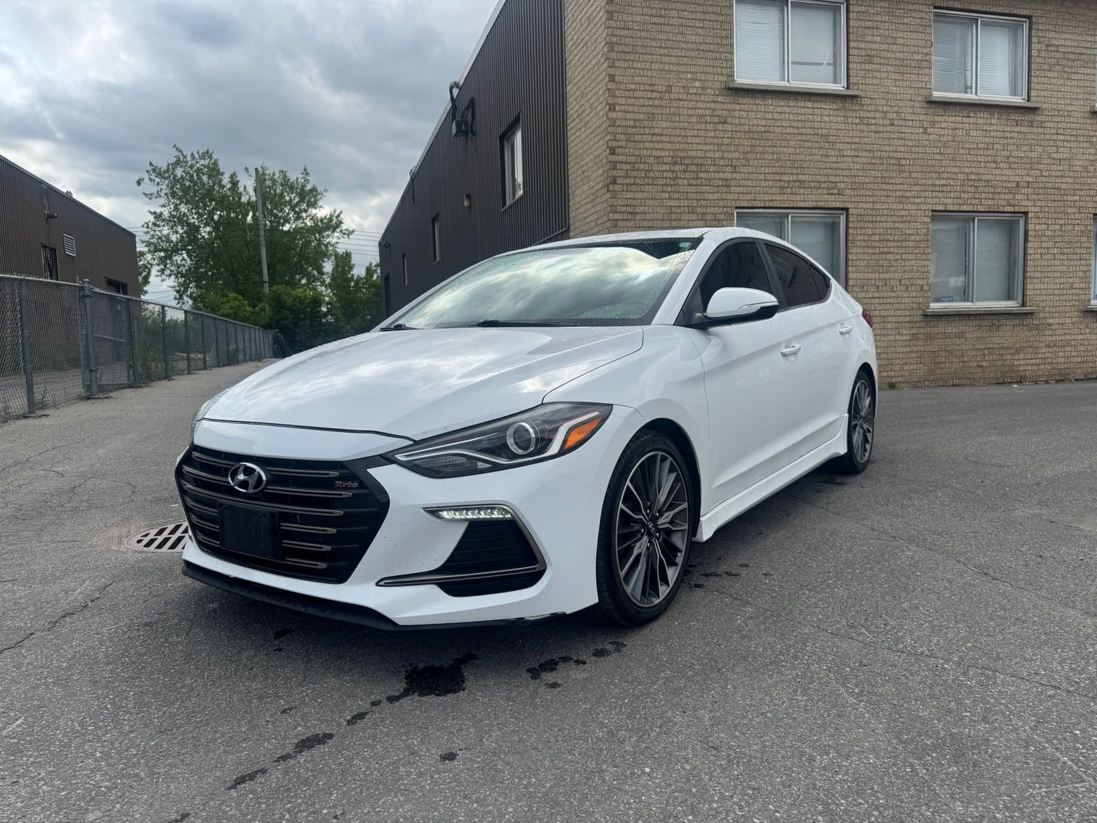 Hyundai Elantra 2018 - Thumbnail 11