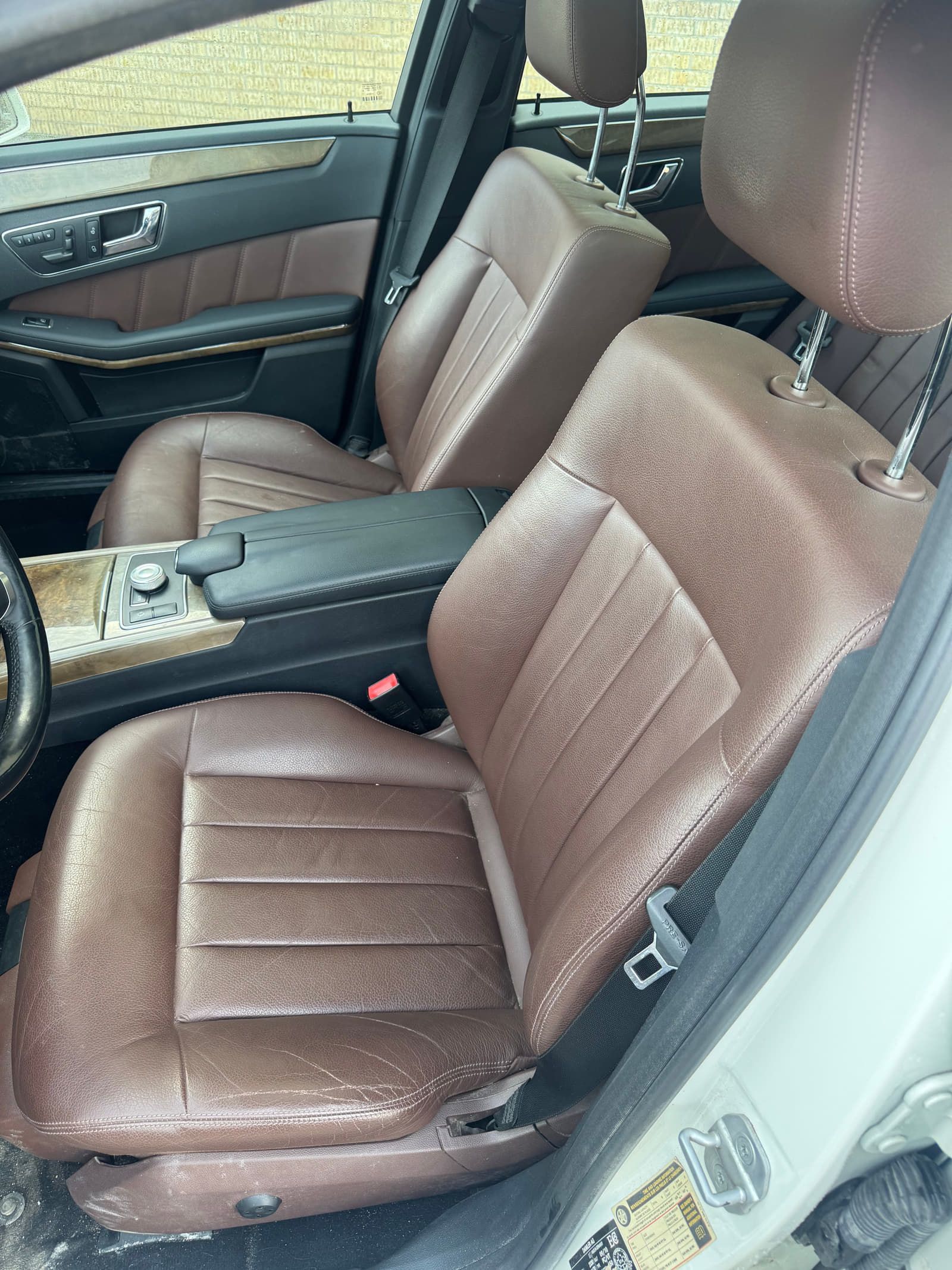 Mercedes-Benz E-Class 2011 - Thumbnail 6