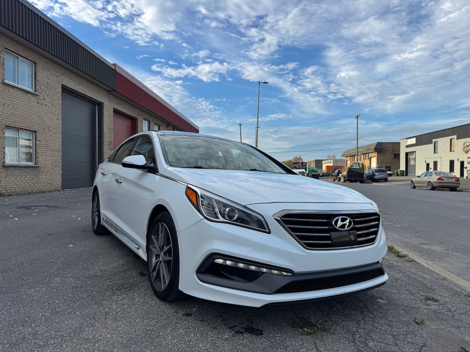Hyundai Sonata 2015 - Thumbnail 4
