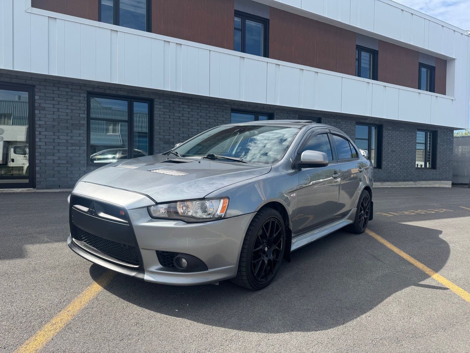 Mitsubishi Lancer 2014 - Thumbnail 1