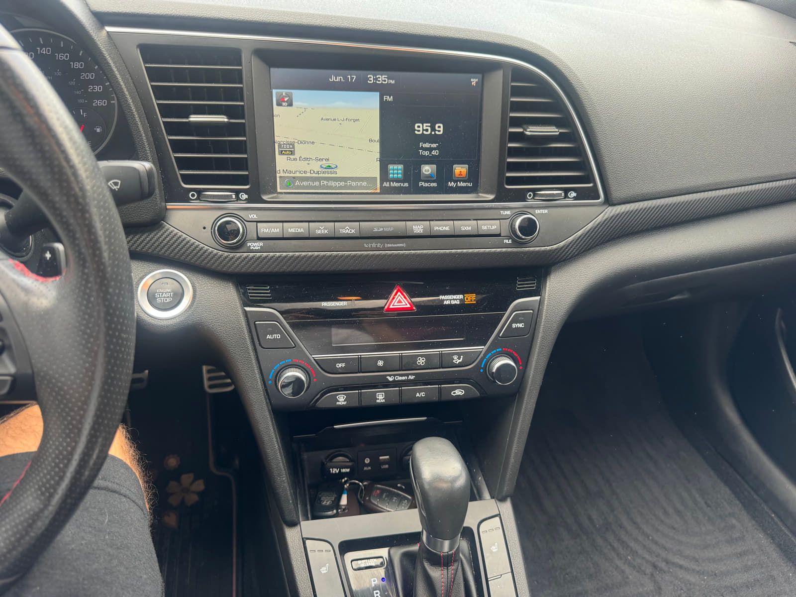 Hyundai Elantra 2018 - Image 9