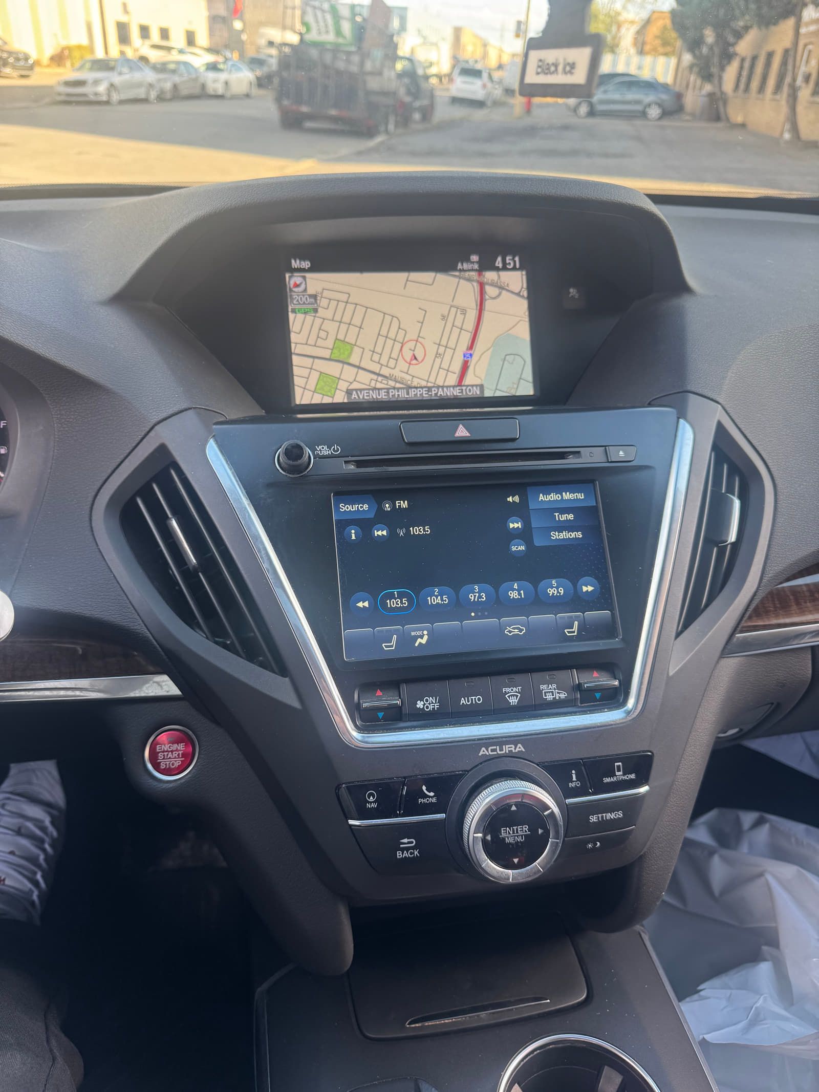 Acura MDX 2018 - Image 14