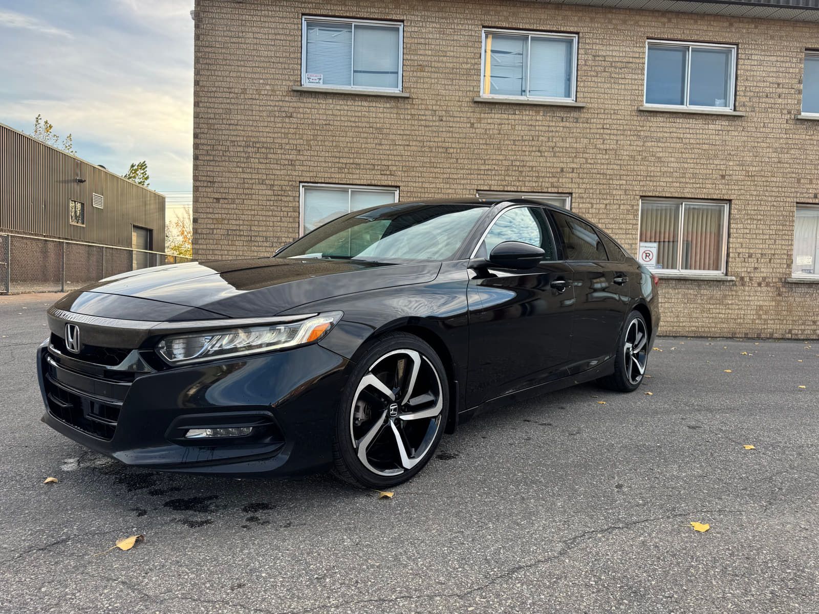 Honda Accord 2018 - Image 1